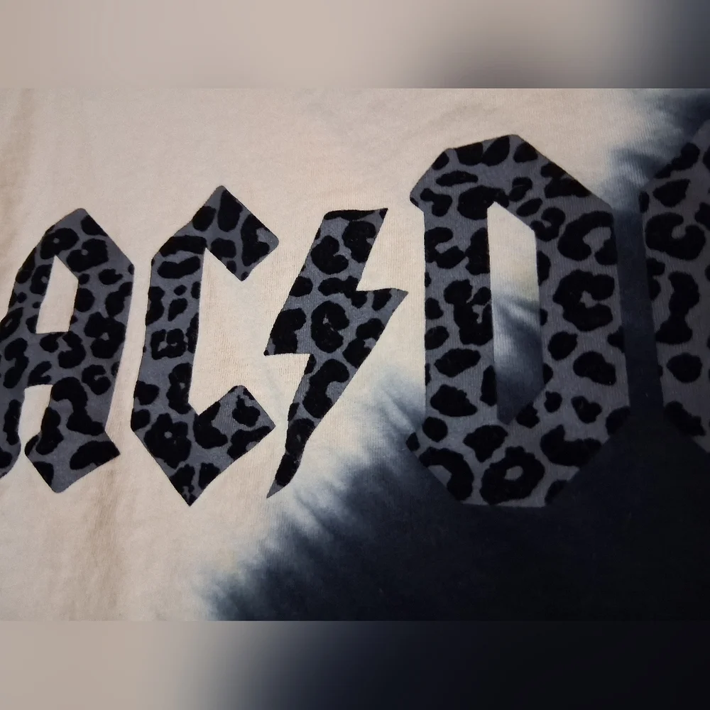 AC/DC Black and Cream Graphic Crop Top Size M - Picture 2 of 5